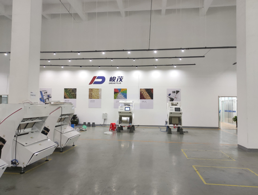 Выход сортируя машины AC220V 50Hz 2T/H специй оптически